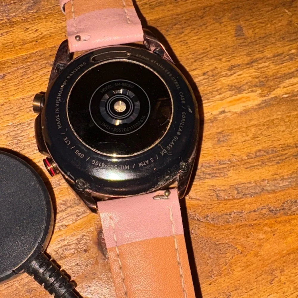 Samsung Galaxy Smartwatch Rosegold with Pink Strap (buckle is broken)